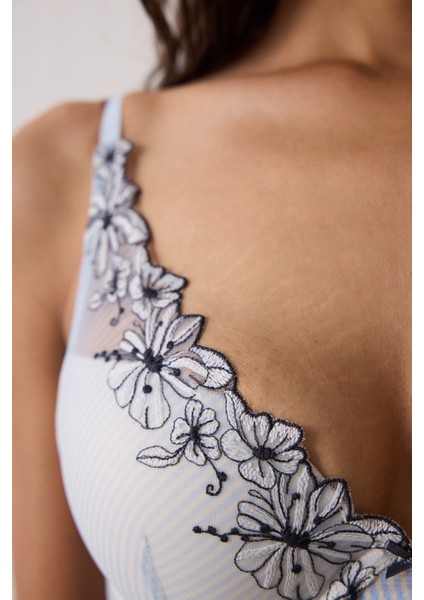 Çizgili Desenli Freya Brode Detaylı Balenli Push Up Sütyen