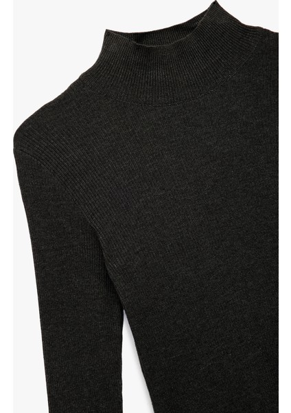 Peplum Kesim Uzun Kollu Dik Yaka Triko Kazak modelleri