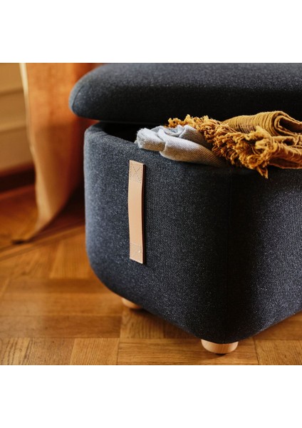 Berjer ve Puf, Gunnared Siyah-Gri modelleri