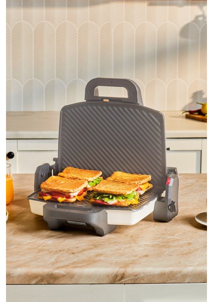 Güçlü 1800 W Izgara ve Tost Makinesi, 4 Dilim Kapasiteli, Renk Bej