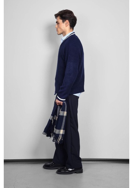 Erkek V Yaka Oversize Kontrast Detaylı Kazak Lacivert indirimleri