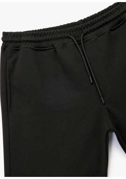 Beli Bağcıklı Cep Detaylı Kısa Spor Şort modelleri