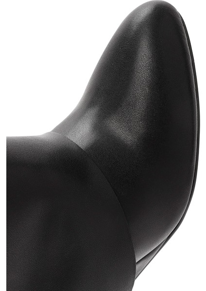 Kadın Siyah Dolgu Topuklu Bot 25AFD440018