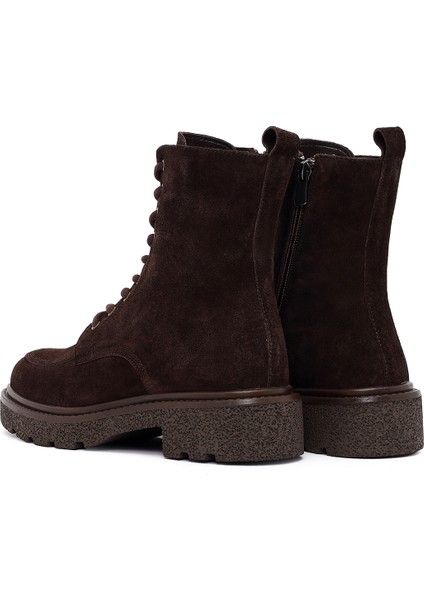 Kadın Kahverengi Fermuarlı Kalın Tabanlı Süet Deri Postal Bot 25WFD511510