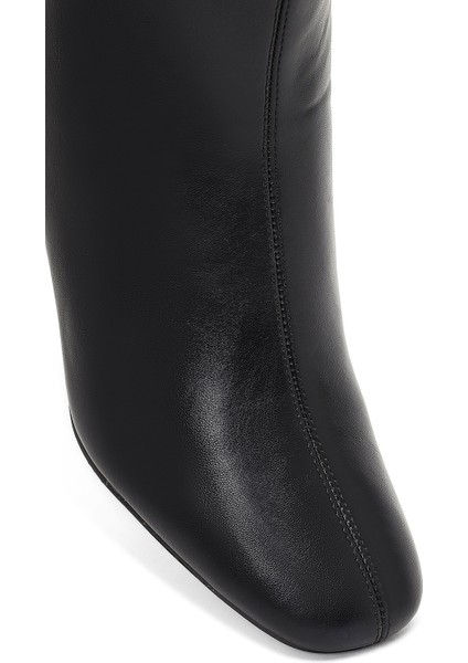 Kadın Siyah Fermuarlı Kalın Topuklu Bot 25WFE481318