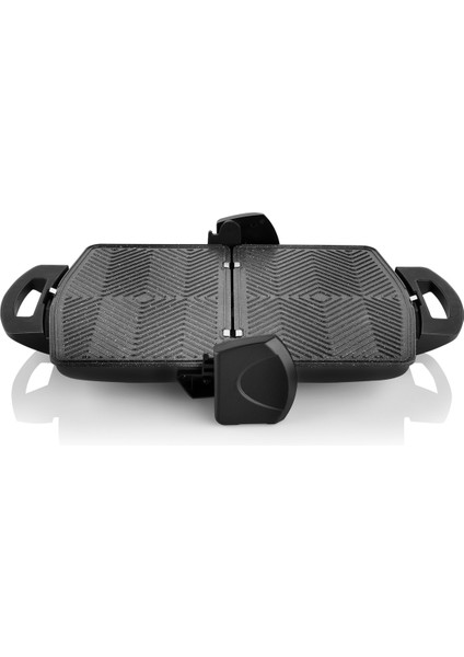 Siyah ve Beyaz Renkli Pratik ve Şık Tost Makinesi Seti