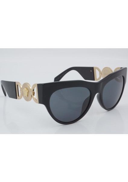 ve 4440-U Gb1/87 56 - 01 Güneş Gözlüğü modelleri