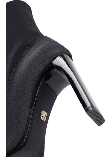 Kadın Siyah Fermuarlı Yüksek Kalın Topuklu Kumaş Bot 25AFD44046F