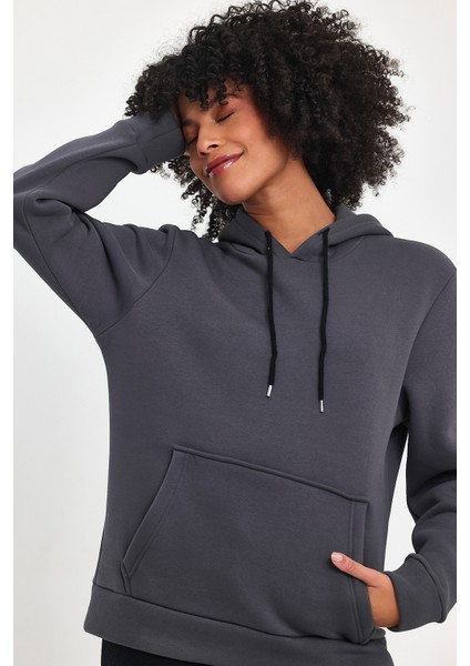 Kadın Kapşonlu Rahat Kalıp Içi Polarlı 3 Iplik Sweatshırt SPR24SWK55 fırsatları