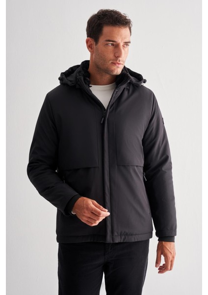 Siyah Dik Yaka Çıkma Kapşonlu Slim Fit Casual Mont 1007255133