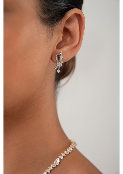 Gümüş Kristal Taş Detaylı Sallantılı 925 Ayar Gümüş Küpe 141 modelleri