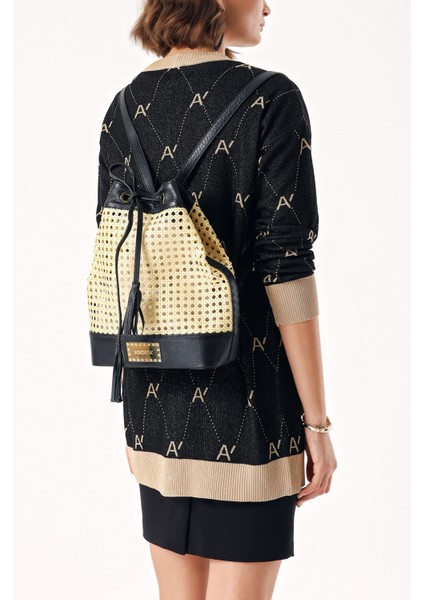 Siyah Aksesuar Detaylı Hasır Çanta 23015 fırsatları