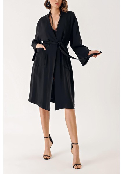 Siyah Kadife Bol Kesim Kemerli Kimono Ceket 20405