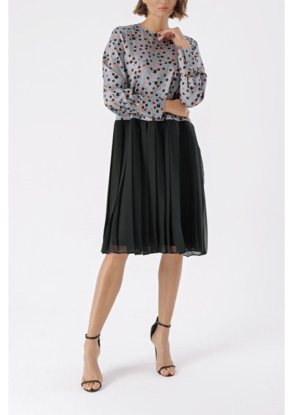 Gri Pilise Detaylı Bol Kesim Elbise 94365