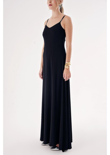 Siyah Askılı Taş Detaylı Rahat Godeli Elbise 94457