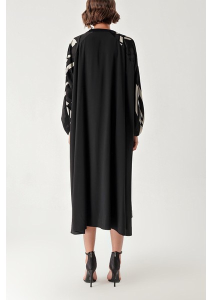 Siyah Garni Detaylı Bol Kesim Elbise 94360