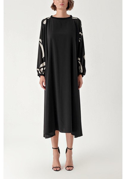 Siyah Garni Detaylı Bol Kesim Elbise 94360 fiyatları