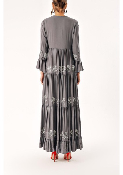 Gri Nakışlı Uzun Büzgülü Elbise 94330