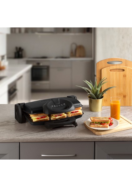 Çok Renkli Contact Grill ve Tost Makinesi Siyah, Pratik ve Şık Mutfak Aracı