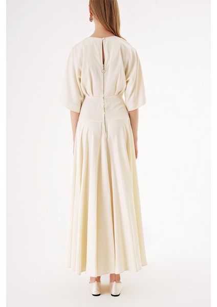 Ekru Geniş Kollu Kurdela Detaylı Volanlı Elbise 94538