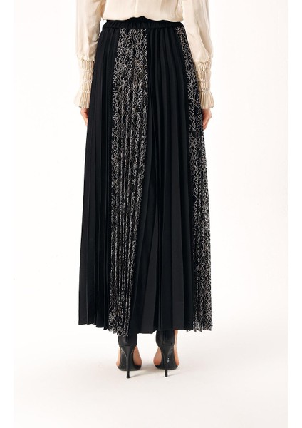 Siyah Dantel Detaylı Piliseli Etek 81273 fırsatları