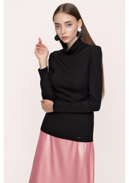 Siyah Siyah Balıkçı Yaka Bluz 19842 indirimleri