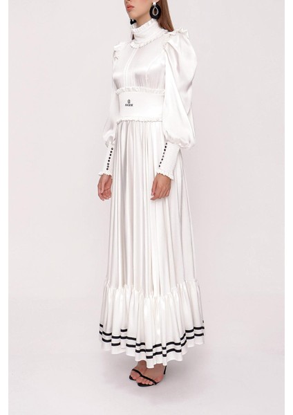 Beyaz Büzgülü Şerit Detaylı Uzun Elbise 93999