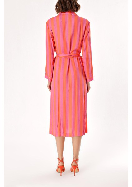 Pembe Biyeli ve Kemerli Gömlek Elbise 94029 fırsatları