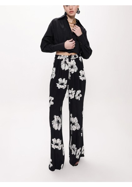 Siyah Bol Kesim Lastik Detaylı Gömlek 10818