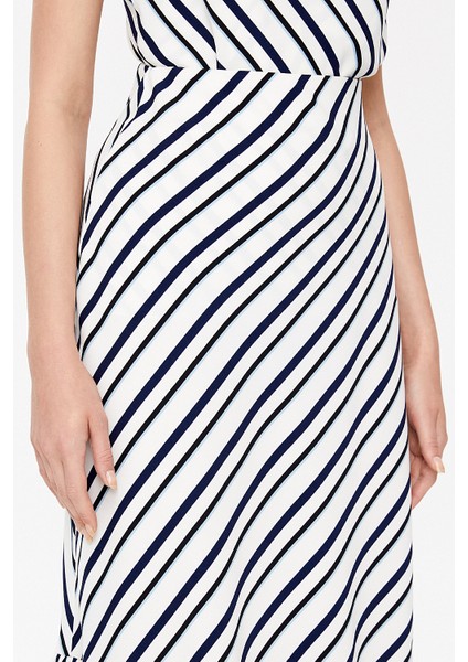 Çizgili Diz Altı Düz Dar Etek 81124 fırsatları