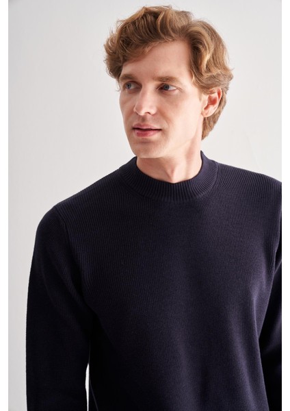 Koyu Lacivert Yarım Balıkçı Yaka Uzun Kol Cepsiz Comfort Fit Casual Pamuklu Triko Kazak 1012255203 fırsatları