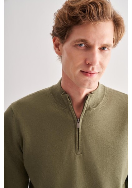 Açık Yeşil Fermuarlı Dik Yaka Uzun Kol Cepsiz Comfort Fit Classic Pamuklu Triko Kazak 1012255201 fırsatları