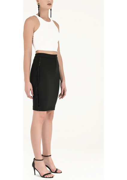 Siyah Yanları Püsküllü Kalem Etek 80810 fiyatları