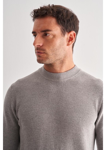 Gri Yarım Balıkçı Yaka Uzun Kol Cepsiz Comfort Fit Casual Pamuklu Triko Kazak 1012255203 fırsatları