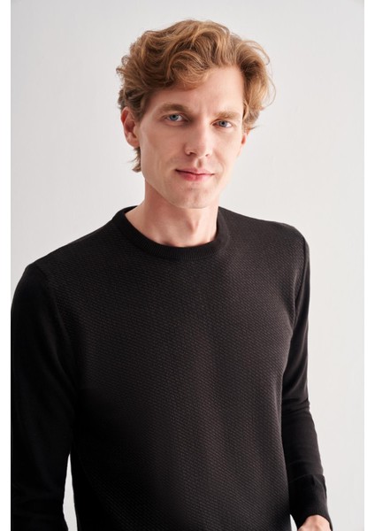 Siyah Bisiklet Yaka Uzun Kol Cepsiz Comfort Fit Pamuklu Triko Kazak 1012255220 fırsatları