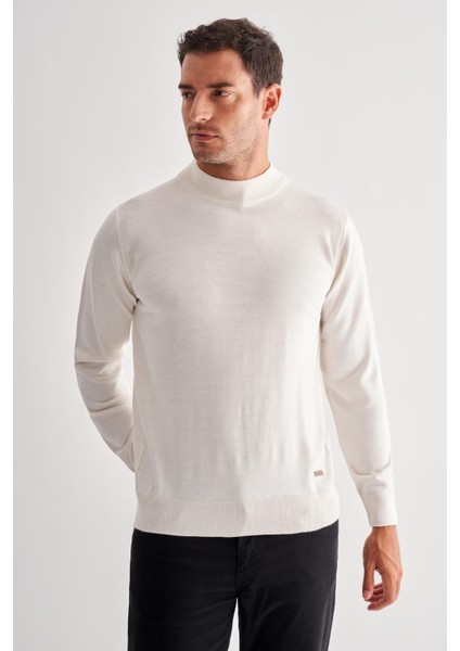 Açık Krem Yarım Balıkçı Yaka Cepsiz Comfort Fit Classic Pamuklu Triko Kazak 1012255001 modelleri