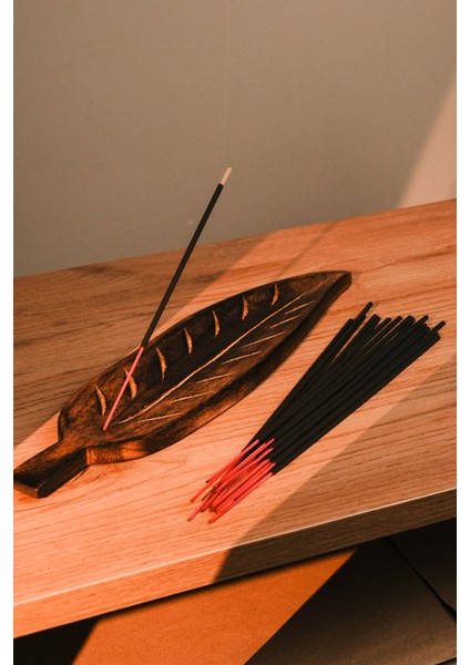 20 Adet Yeşil Elma Çubuk Tütsü ve Yaprak Tasarımlı Tütsülük Seti | Meditasyon | Yoga | fiyatları