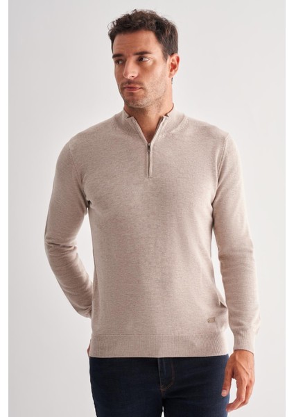 Açık Bej Fermuarlı Dik Yaka Uzun Kol Cepsiz Comfort Fit Classic Pamuklu Triko Kazak 1012255201