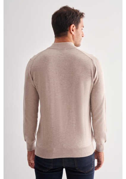 Açık Bej Fermuarlı Dik Yaka Uzun Kol Cepsiz Comfort Fit Classic Pamuklu Triko Kazak 1012255201 indirimleri