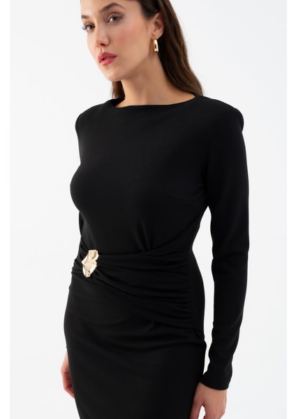 Kadın Siyah Vatkalı Bel Büzgülü Midi Elbise indirimleri