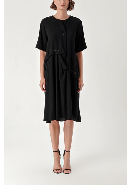 Siyah Kontrast Dikiş Detaylı Bol Kesim Elbise 94277 fiyatları