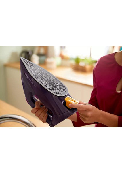 Yüksek Güçlü Buharlı Ütü, 3000W, Kolay Kullanım, Etkili Sonuçlar fırsatları