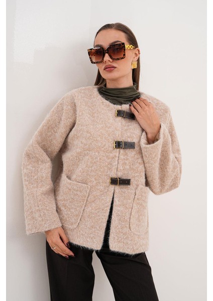 Çift Cepli Deri Toka Detaylı Bej Ceket SRP1057-1