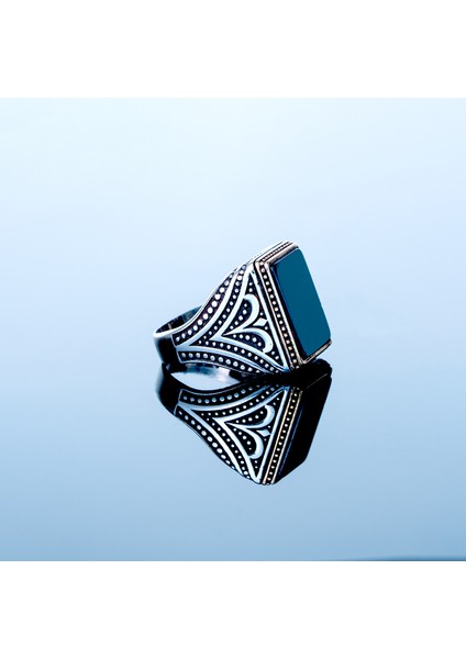 Osmanlı Stil 925 Ayar Gümüş Vintage Siyah Oniks Taşlı Yüzük Parmağa Göre Ayarlanır 12.78 gr modelleri