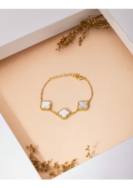 925 Ayar Beyaz Sedef Taşlı Gold Üçlü Yonca Gümüş Bileklik