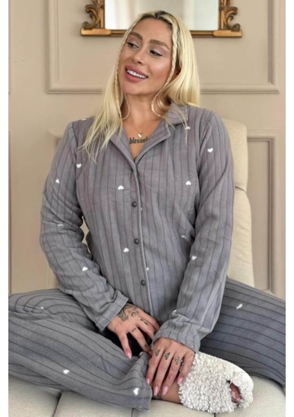 Gri Jantung Desenli Önden Düğmeli Peluş Polar Pijama Takımı