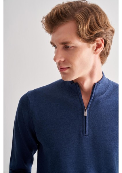 Indigo Mavi Fermuarlı Dik Yaka Uzun Kol Cepsiz Comfort Fit Classic Pamuklu Triko Kazak 1012255201 fırsatları