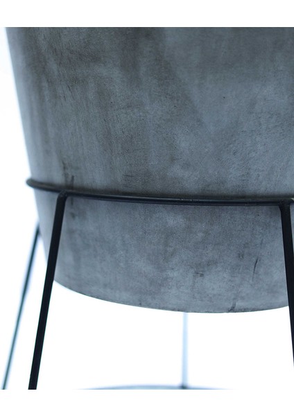 Boston Metal Ayaklı Beton Saksı Küçük Gri fiyatları