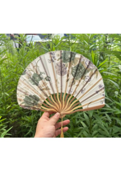 - Lüks, Kaliteli Hediyelik Yeşil Çiçek Desenli Şık Istiridye Yelpaze fiyatları