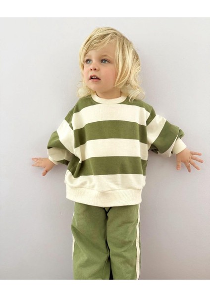 Unisex Çocuk Pamuklu Yeşil Çizgili Sweatshirt ve Şeritli Eşofman Takım - Rahat Kesim fırsatları